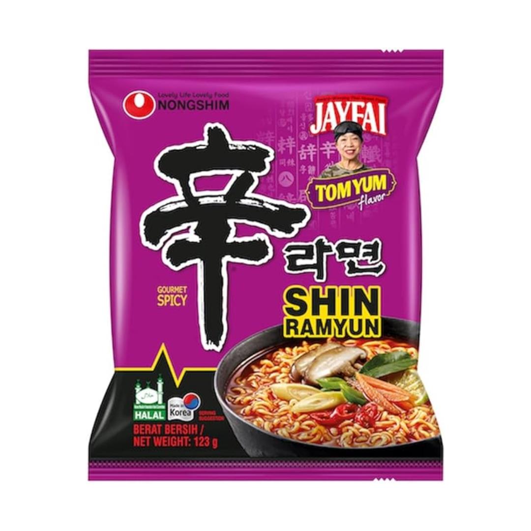 Nongshim Shin Ramyun Tom Yum Flavour instant noodles - British product