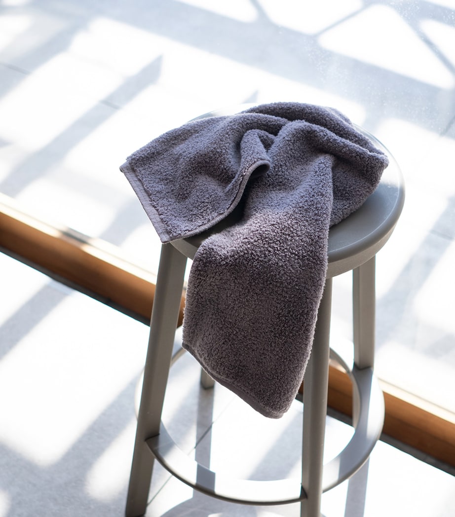 Uchino High-Absorbency Gokufuwa Hair Towel (35cm x 85cm)