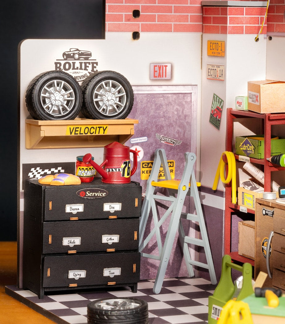 Robotime Garage Workshop buildable model with LED light, UK version