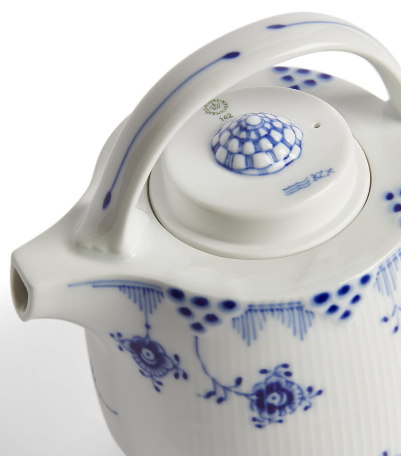 Royal Copenhagen floral print teapot 950ml, imported from the UK