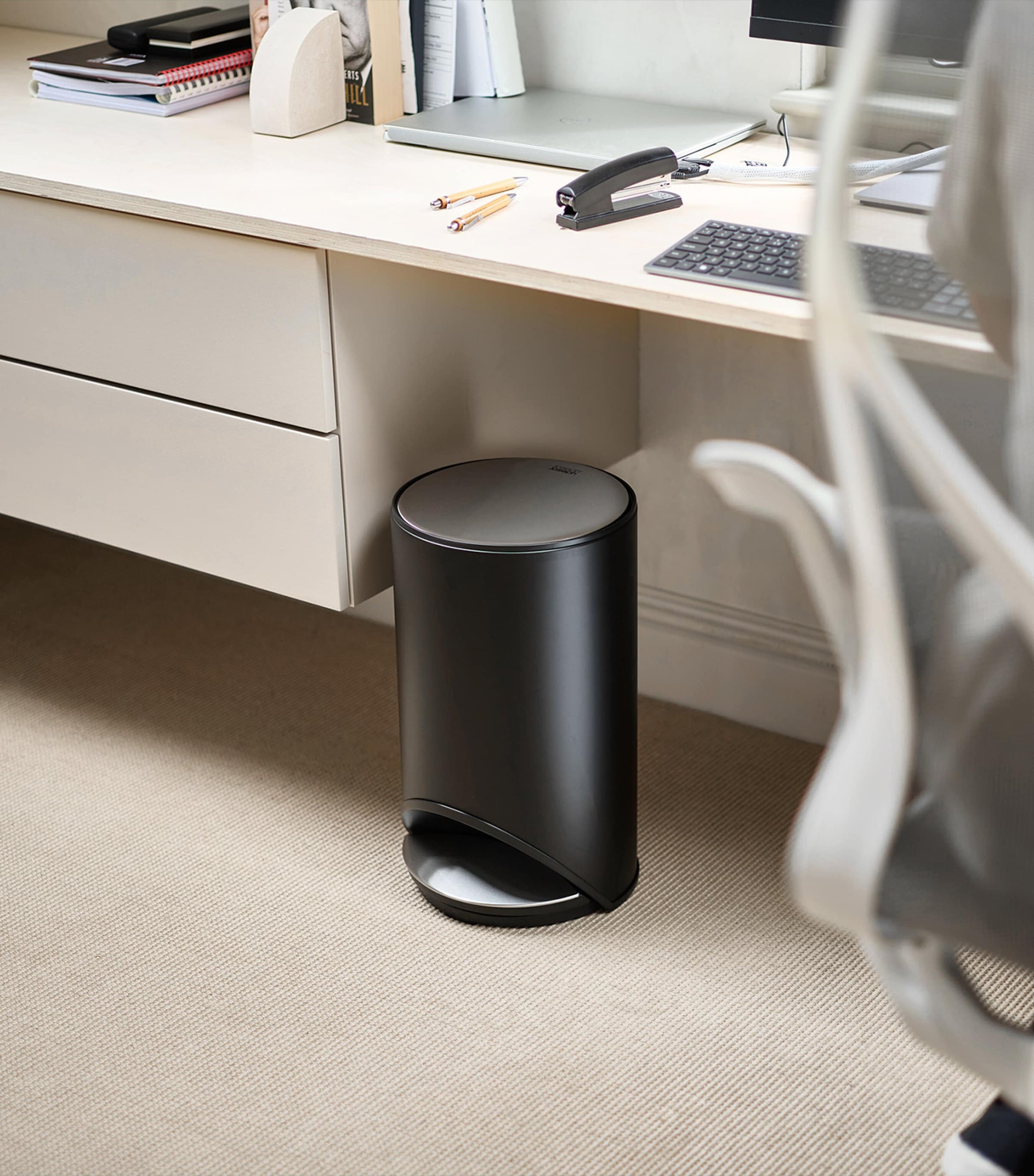 Joseph Joseph small pedal bin 10L, UK version