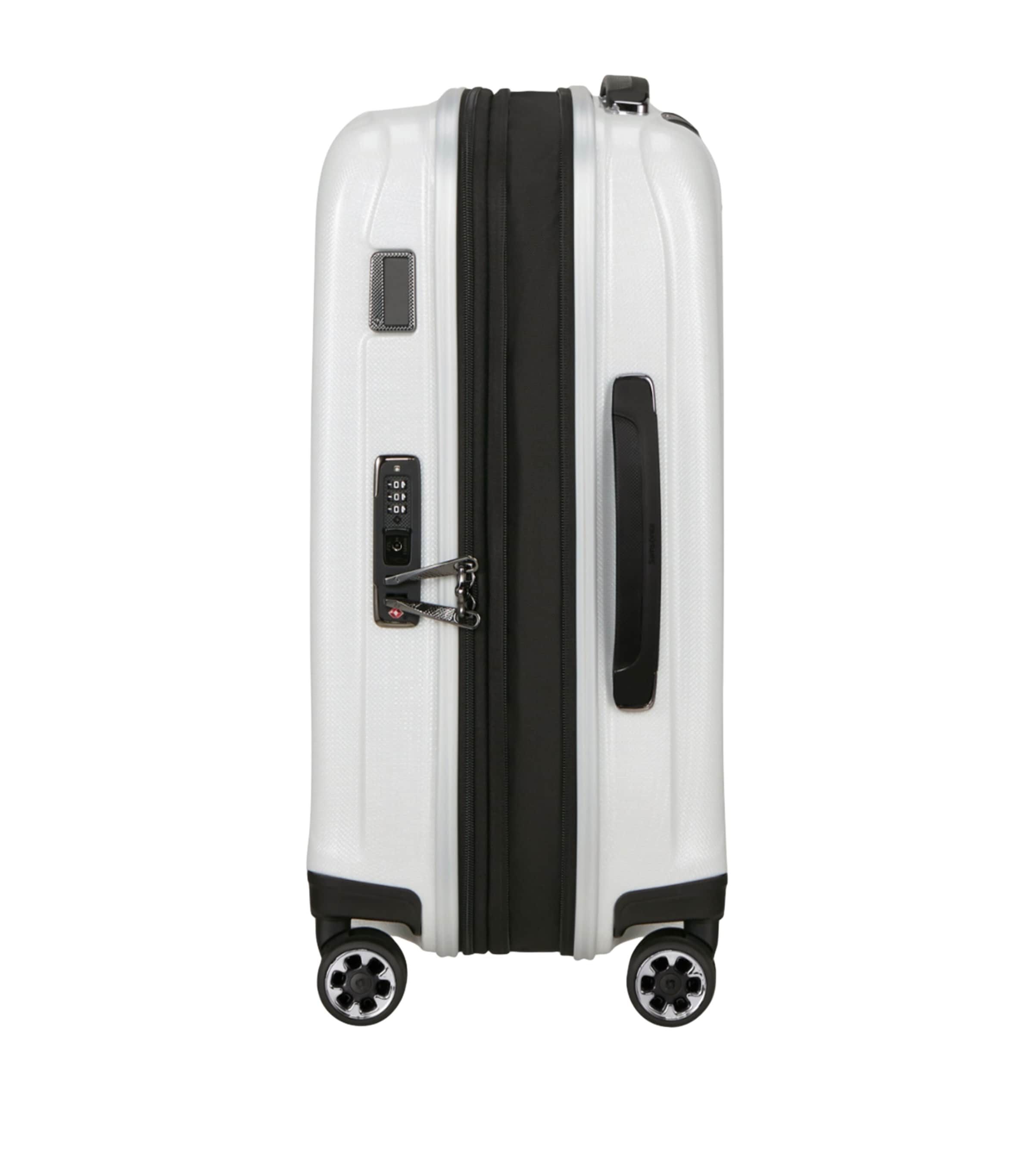 Samsonite Nexis expandable spinner 55cm (British brand)