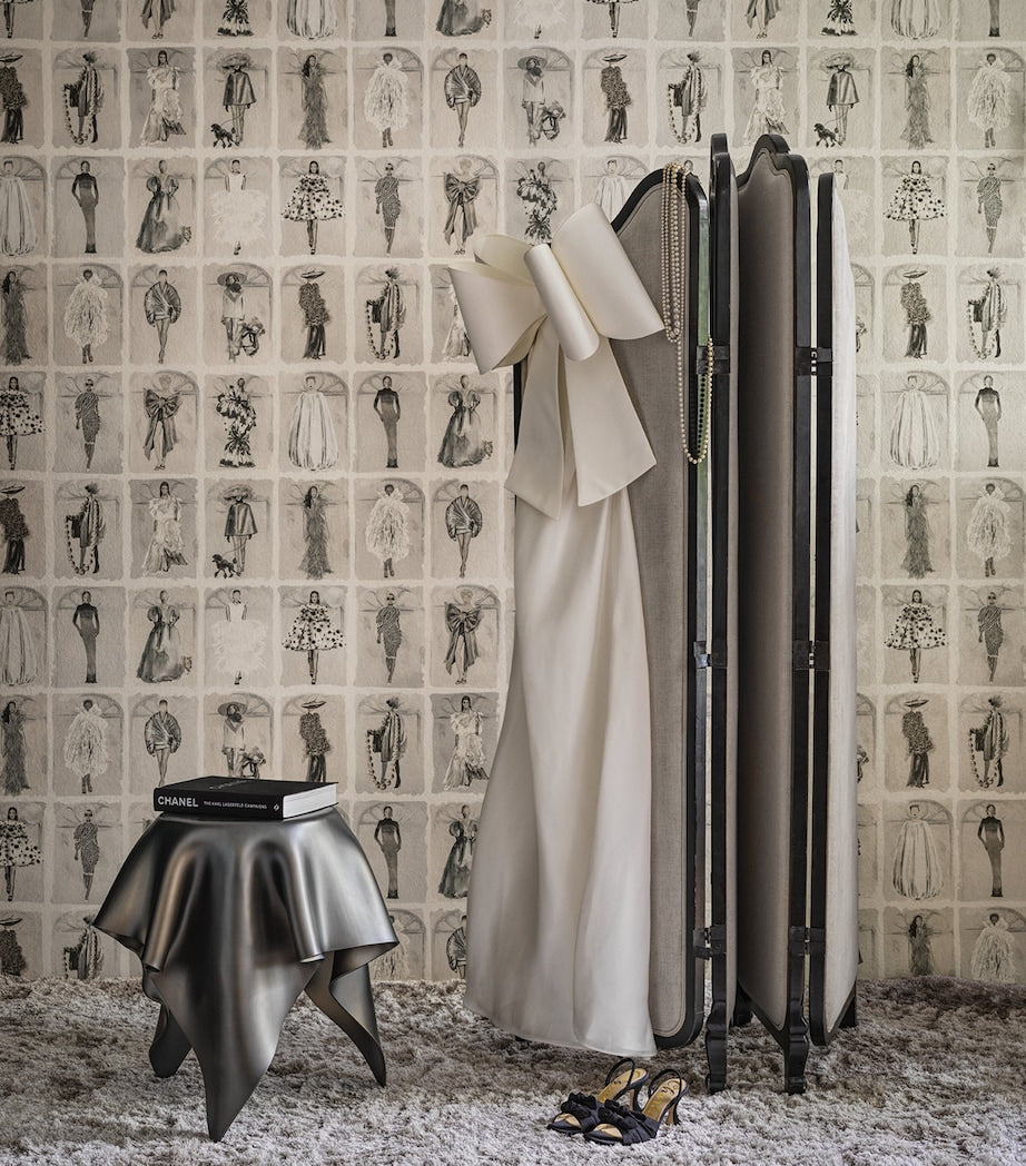 Cole & Son x Harrods Couture Carousel wallpaper Monochrome Pearl - British product