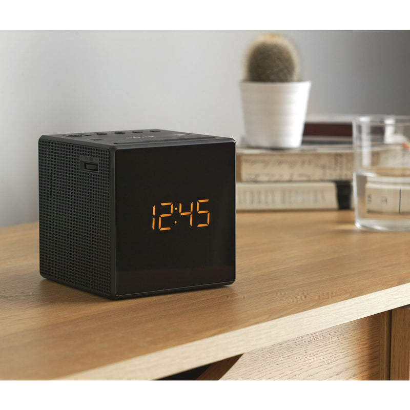 Sony cube clock radio FM/AM alarm, imported from the UK