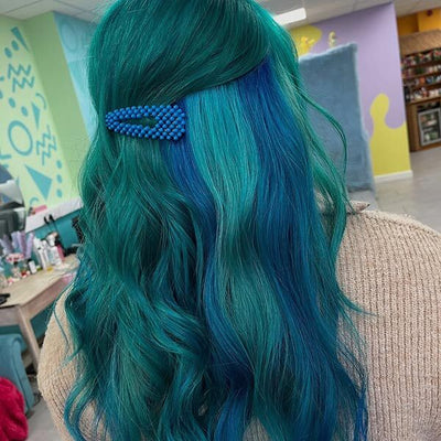 Superdrug Manic Panic High Voltage Haarfarbe Enchanted Forest Semi Permanent 237ml- Online bei McGrocer kaufen