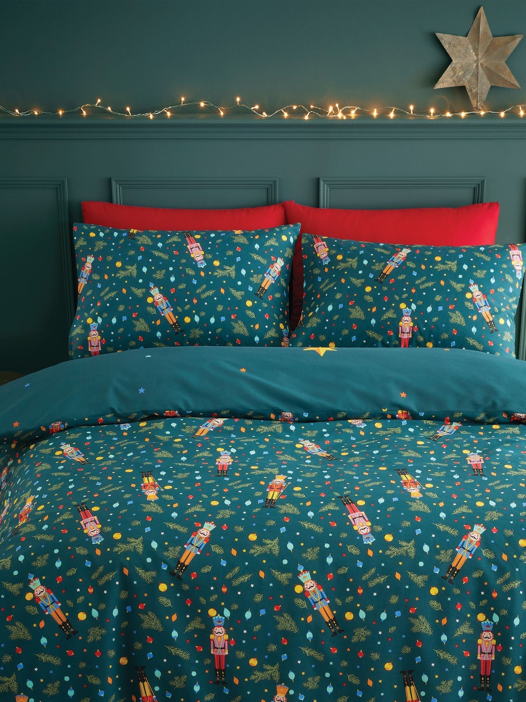 Catherine Lansfield Green Christmas Nutcracker Reversible Duvet Cover Set - British product
