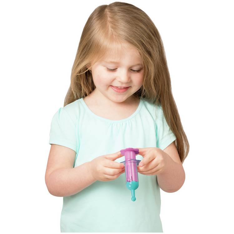 Peppa Pig toy doctor set with medical case, UK version
