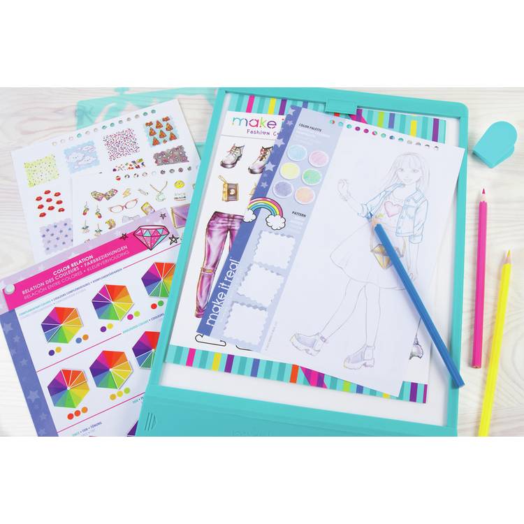 Make It Real fashion design set with light table - British product