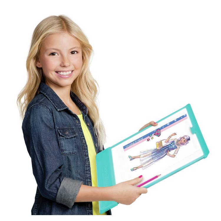 Make It Real fashion design set with light table - British product