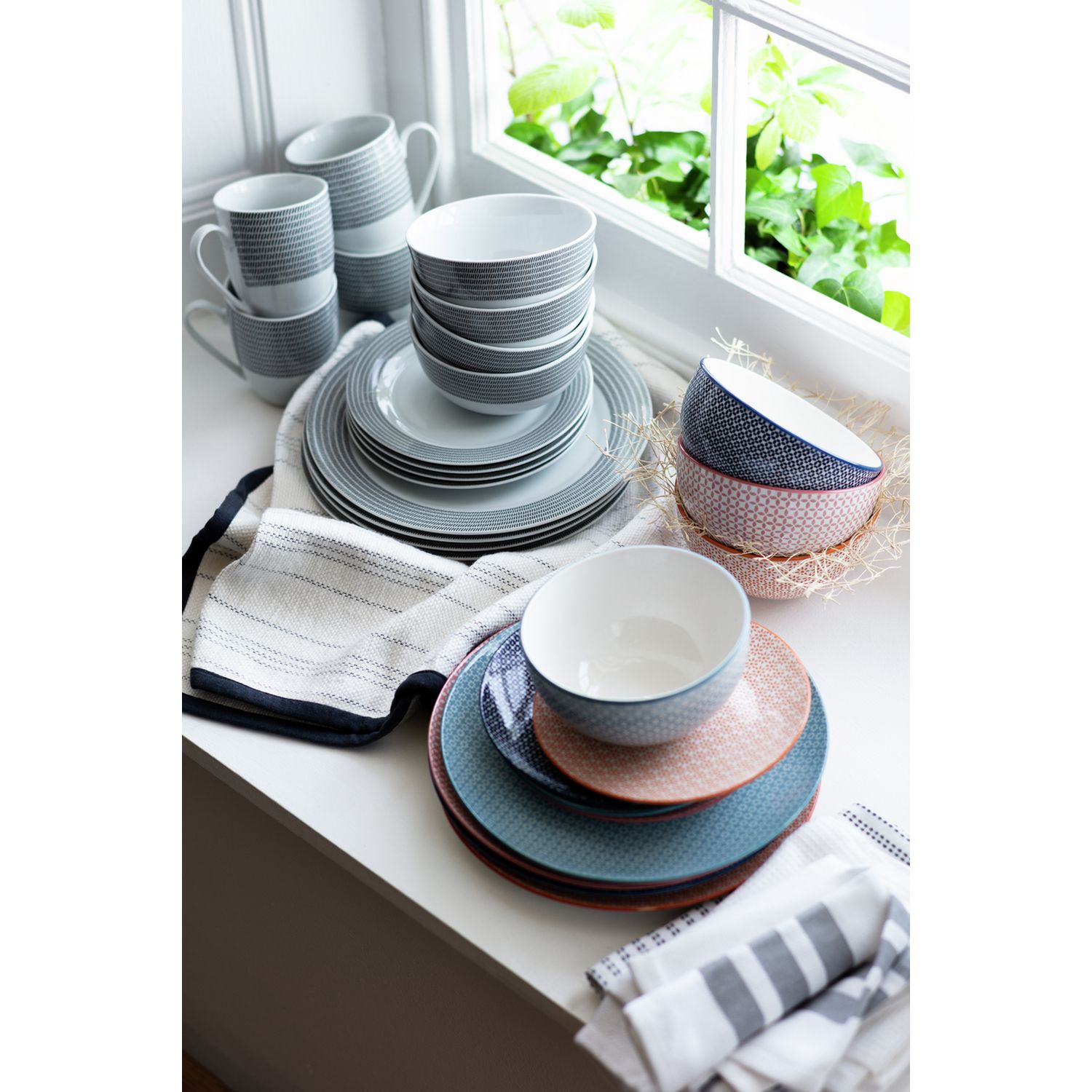 Argos Home Tilda Blossom 12 piece dinner set (British brand)