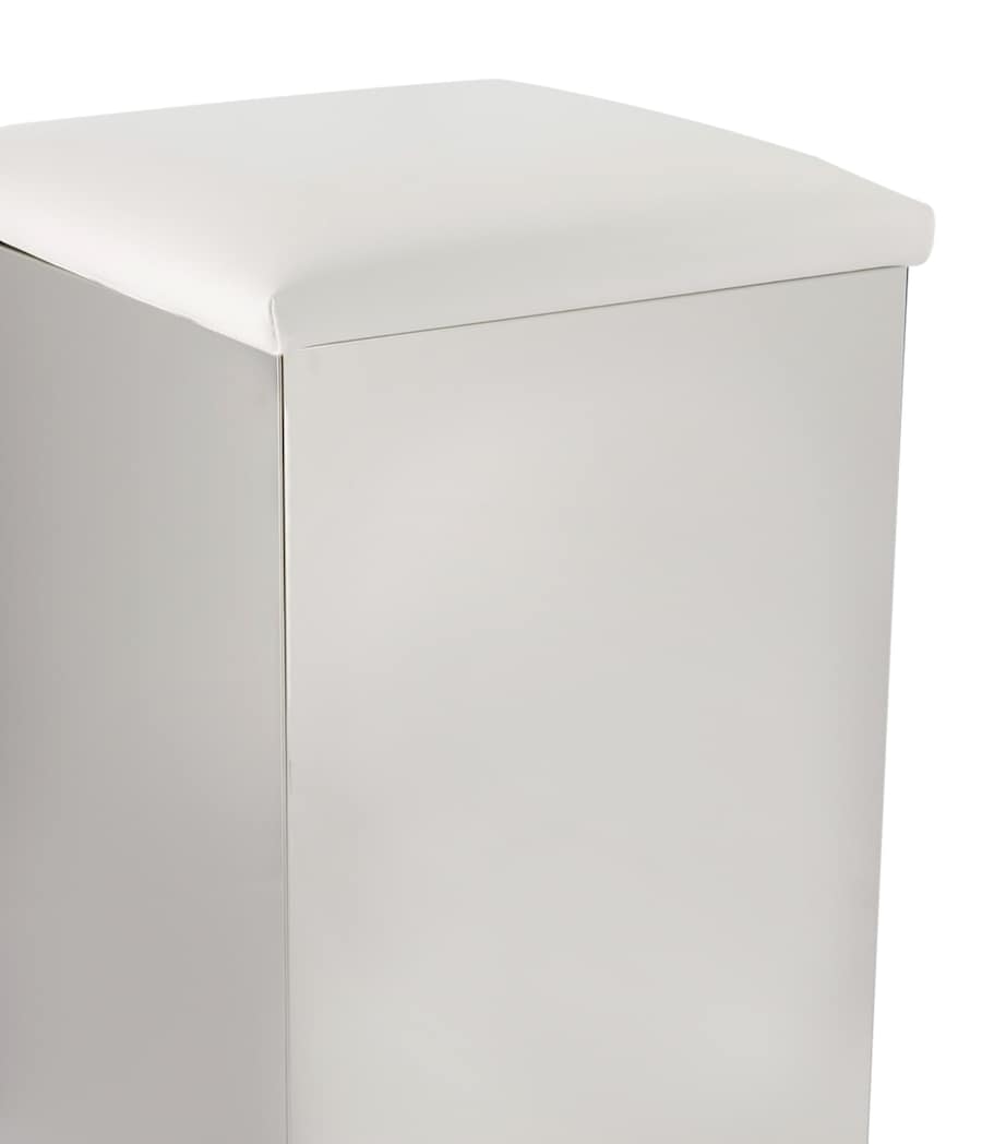 Zodiac laundry bin with closing seat, imported from the UK
