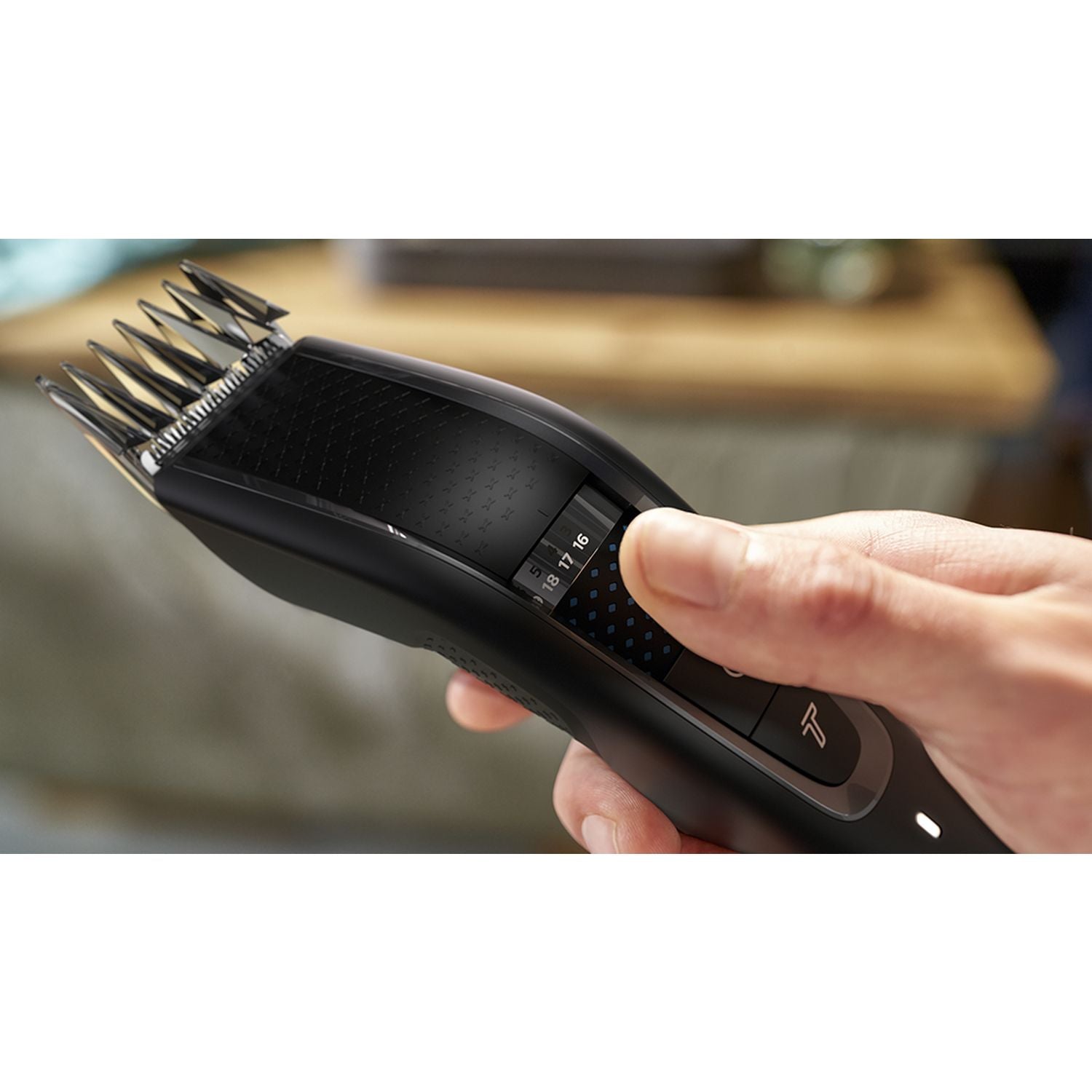 Philips Series 5000 hair clipper HC5632/13, imported from the UK