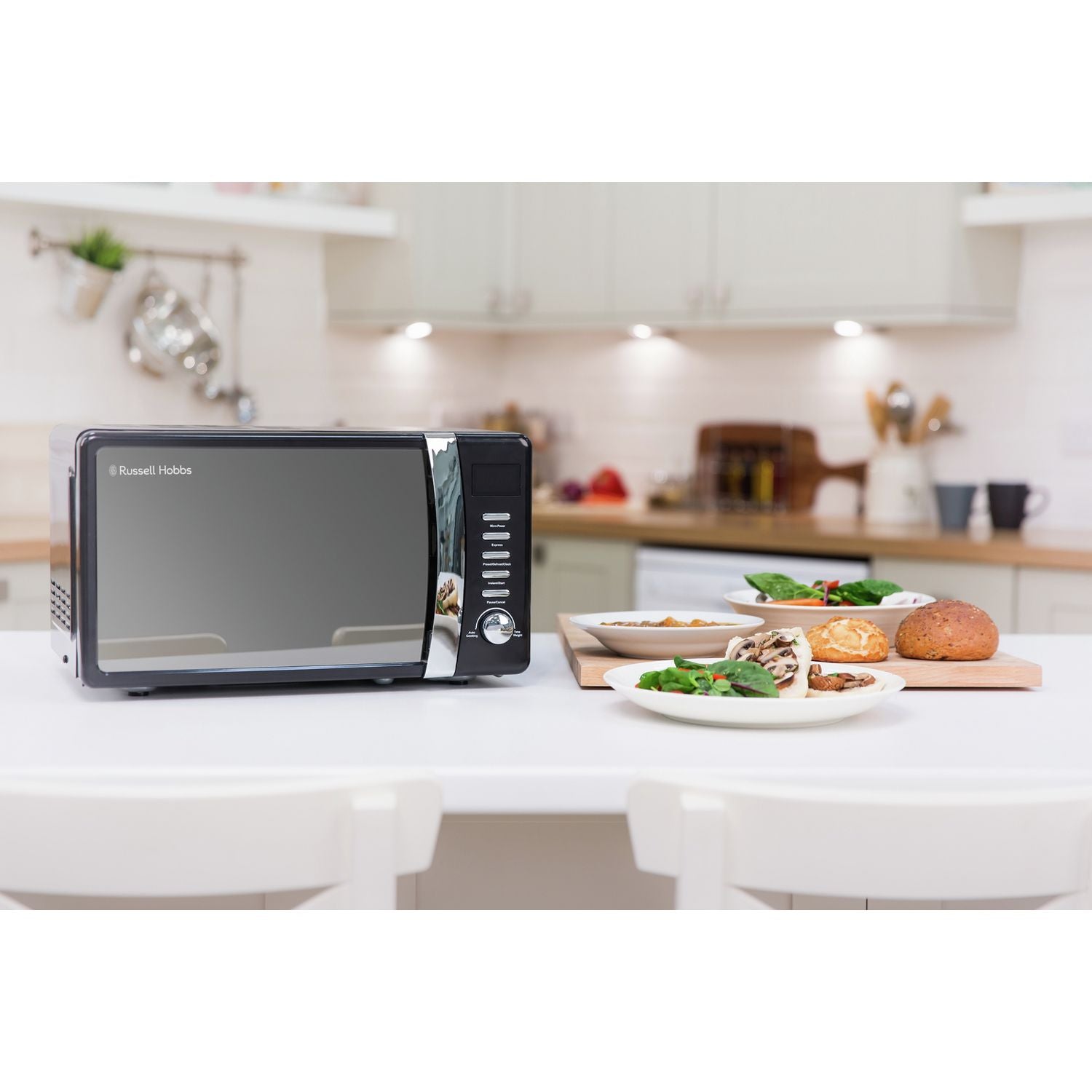Russell Hobbs 700W 17L black microwave, imported from the UK