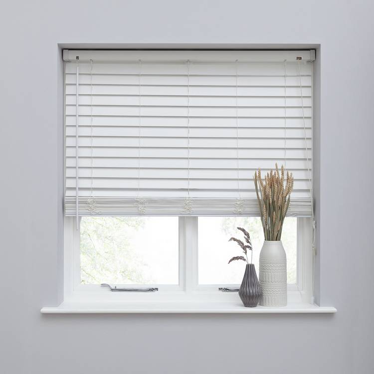 Habitat faux wood white venetian blind 90cm, UK version
