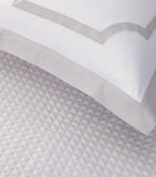 Yves Delorme Couture Haussmann Brume Oxford pillowcase 50cm x 75cm (British brand)