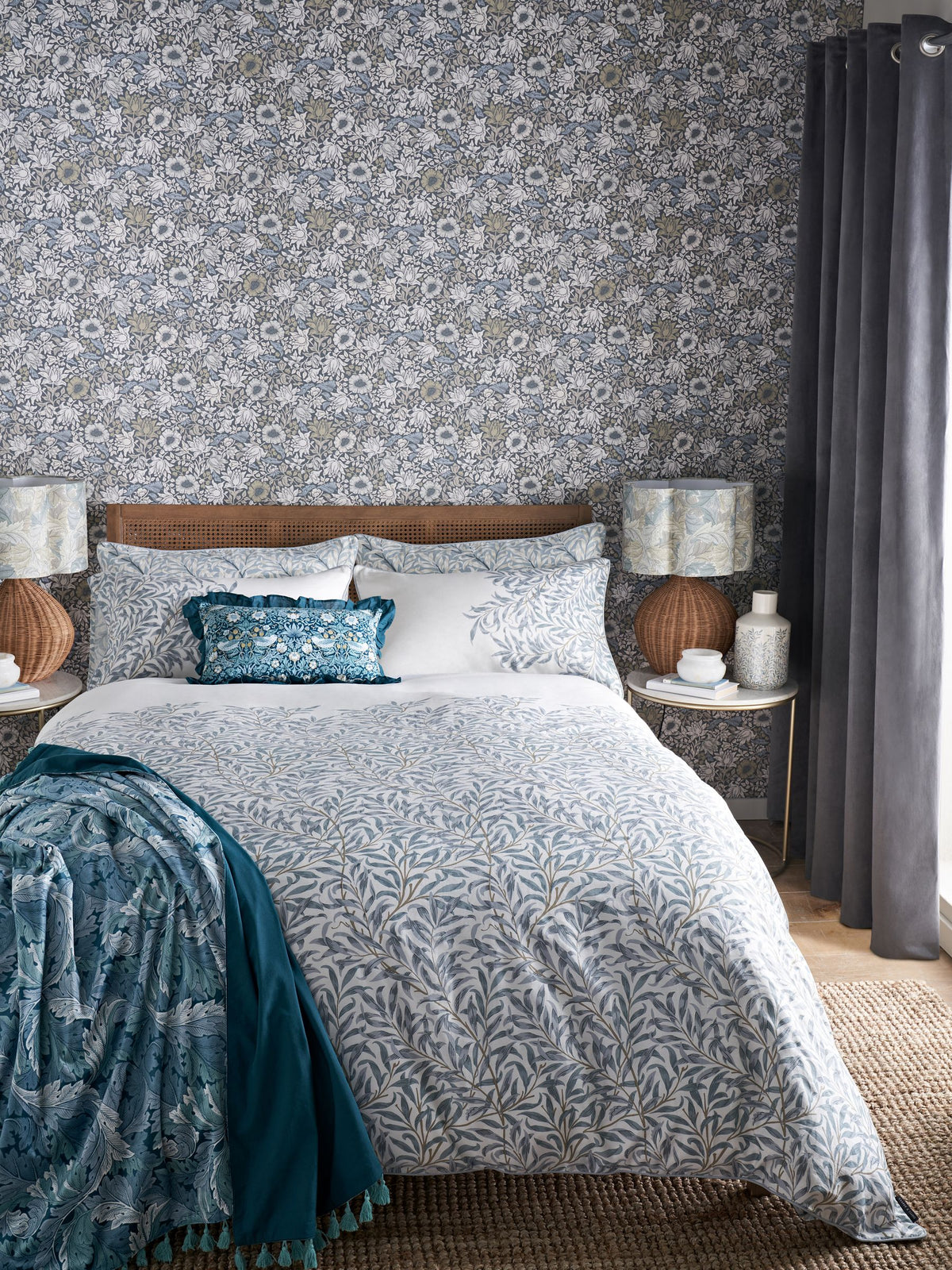 Clarke & Clarke Willow Boughs William Morris 200 Thread Count Duvet Cover and Pillowcase Set