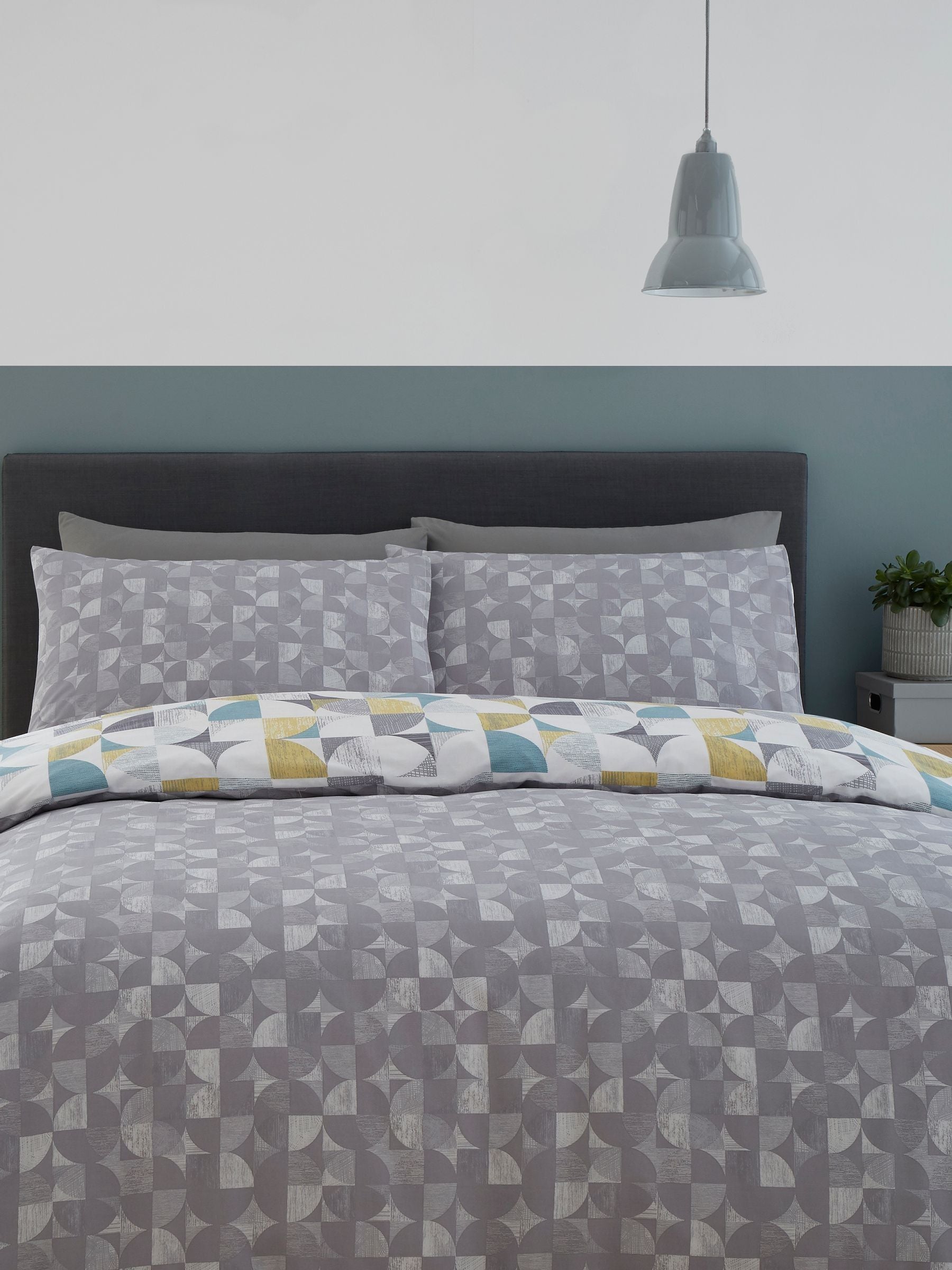 Catherine Lansfield grey retro duvet cover set - British product