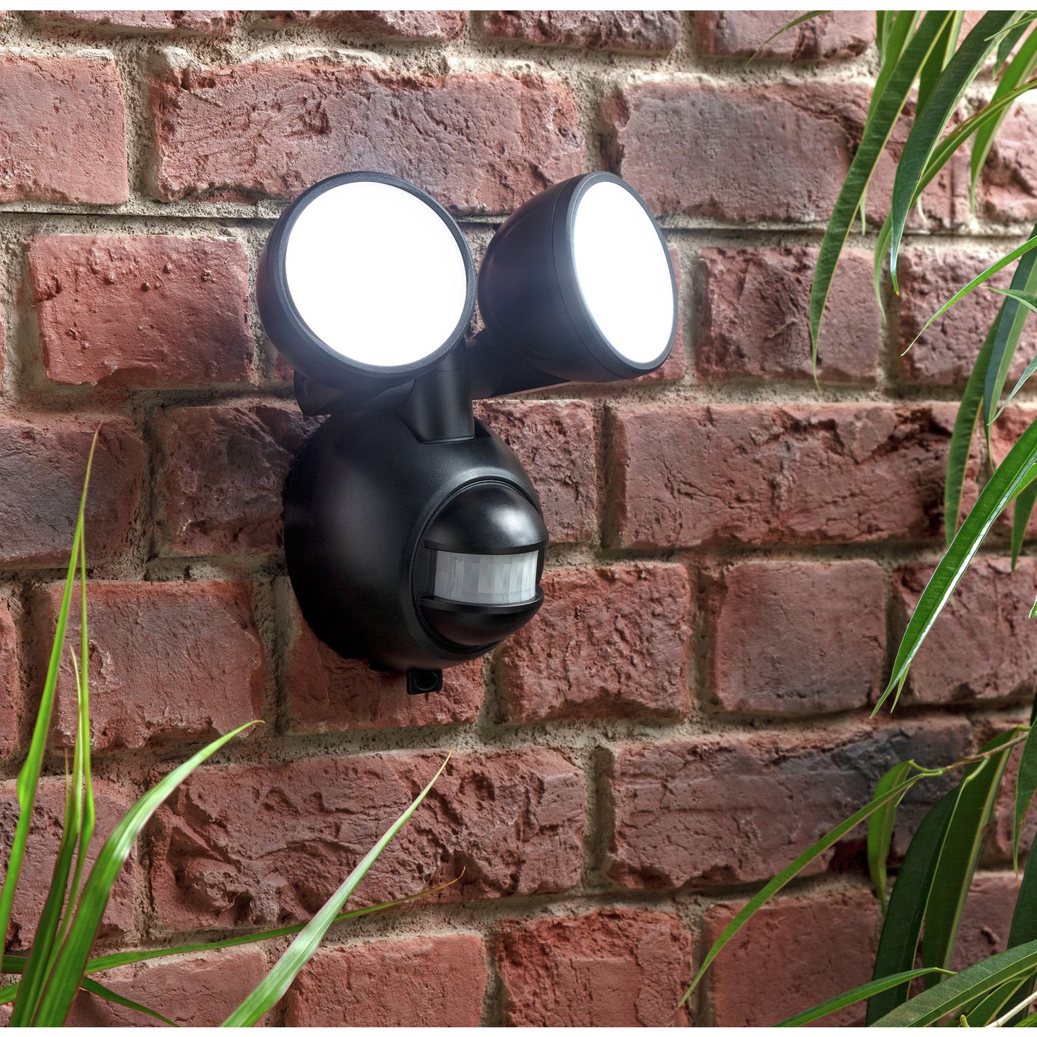 Argos Home twin PIR outdoor wall light (British brand)