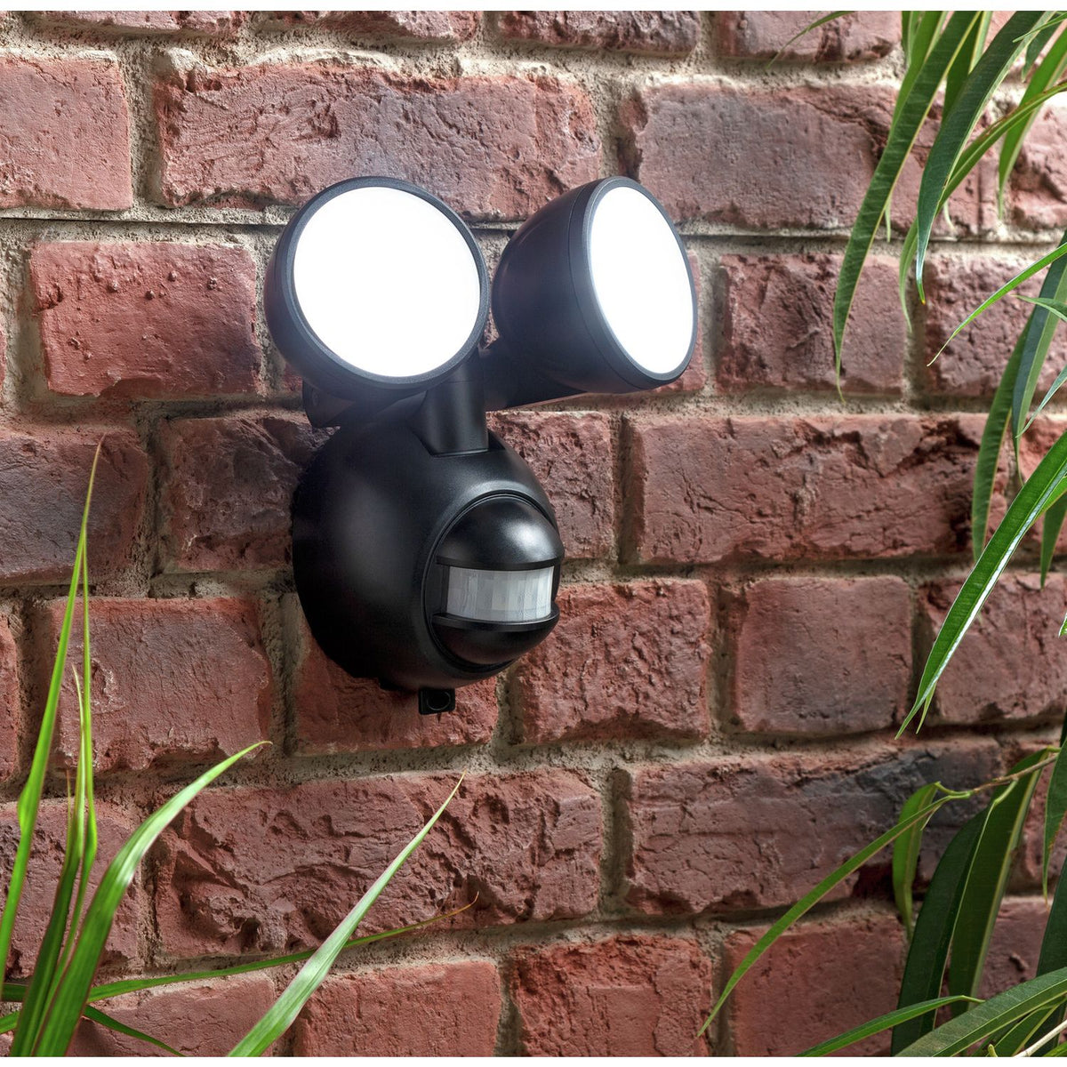 Argos Home twin PIR outdoor wall light (British brand)