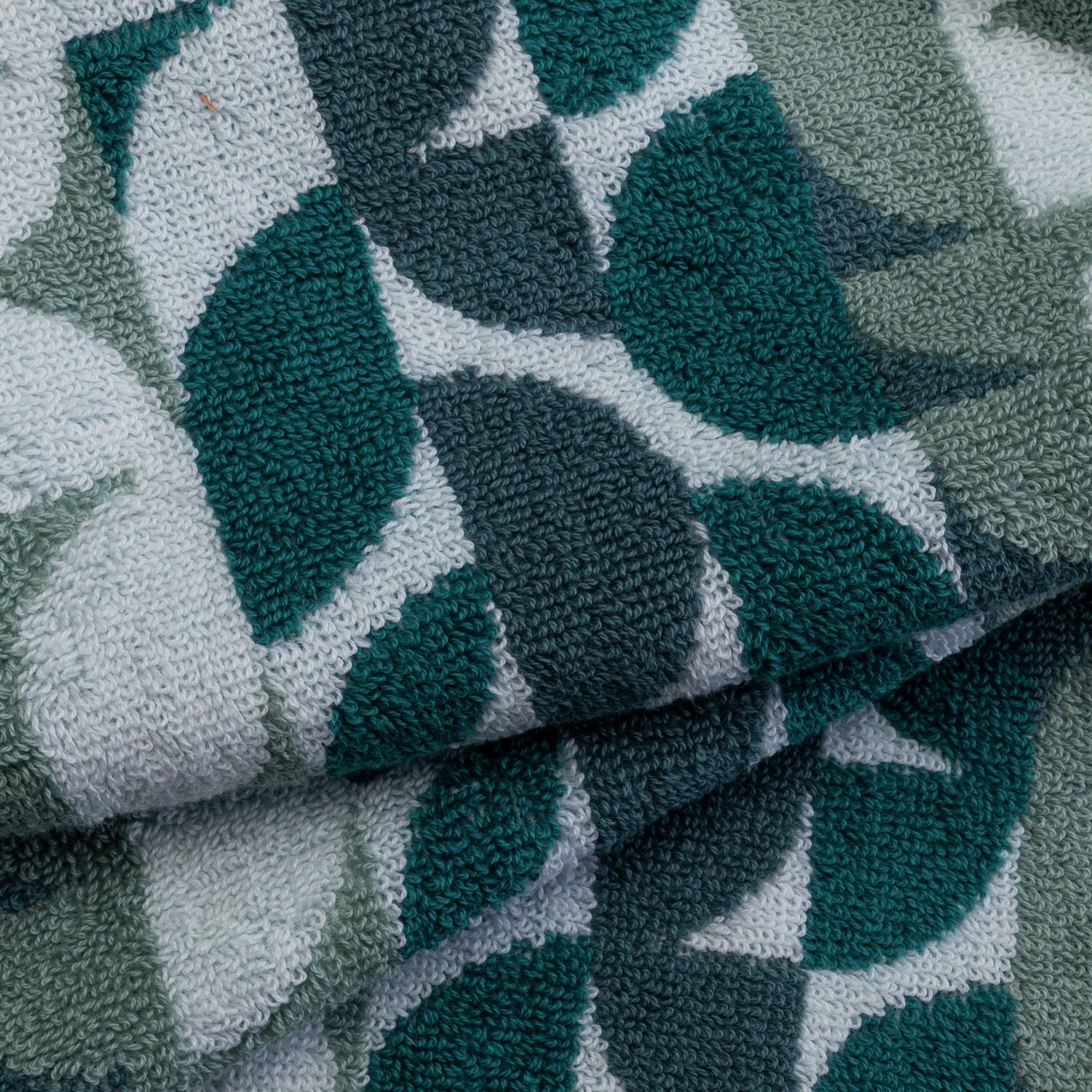 Habitat geometric bath sheet blue green 100x150cm (British brand)