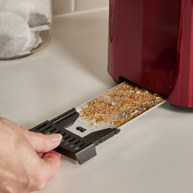 Morphy Richards red Equip 2-slice toaster - British product