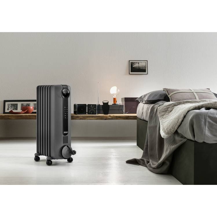 De'Longhi oil filled radiator digital 2kW, UK version