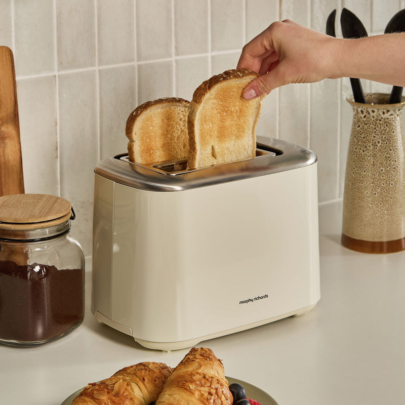 Morphy Richards cream 2 slice toaster, imported from the UK
