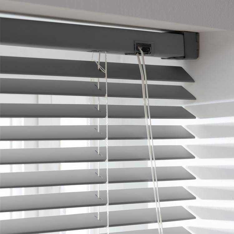 Habitat faux wood venetian blind grey 25mm slat 90cm - British product