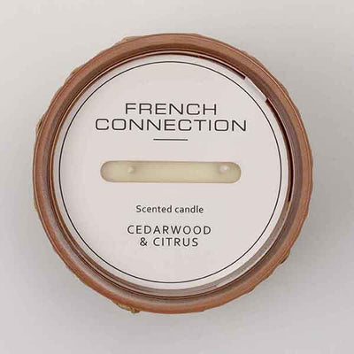 Bougie parfumée bois de cèdre et agrume French Connection dans un contenant en céramique 444 g