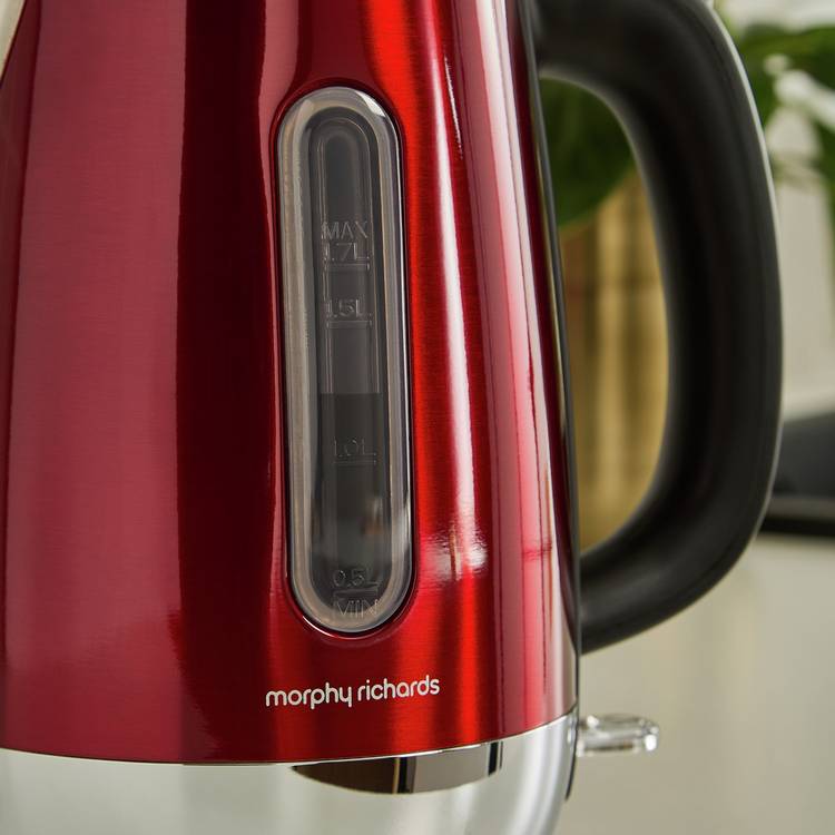 Morphy Richards Equip red kettle 1.7l (British brand)