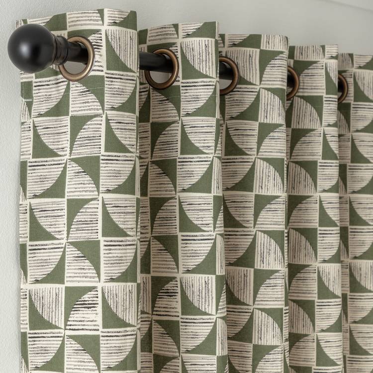 Habitat Cabin Geometric Eyelet Curtains green 117x137cm, UK version
