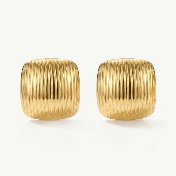 MuchV square stud earrings 18k gold - British product