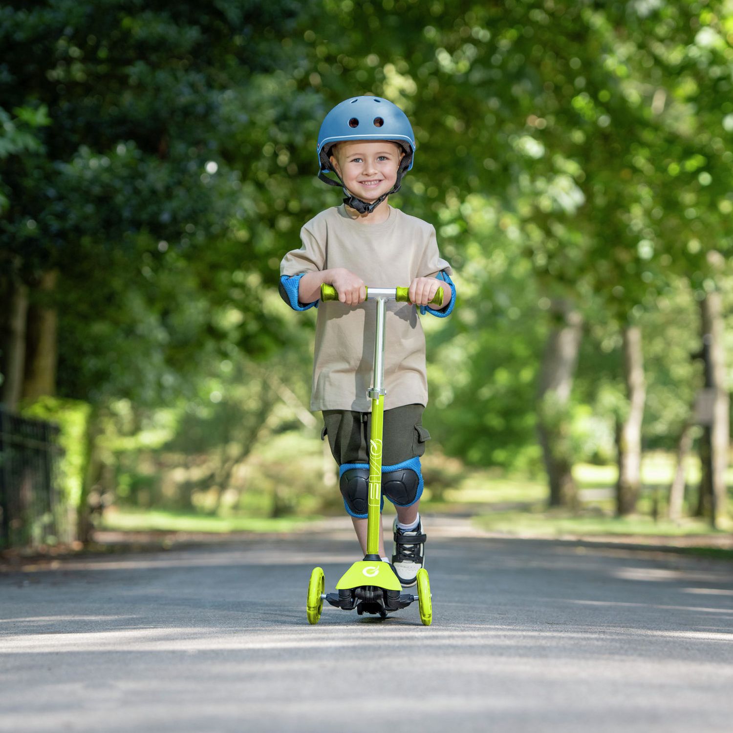 EVO Mini Cruiser 3 wheel scooter lime - British product