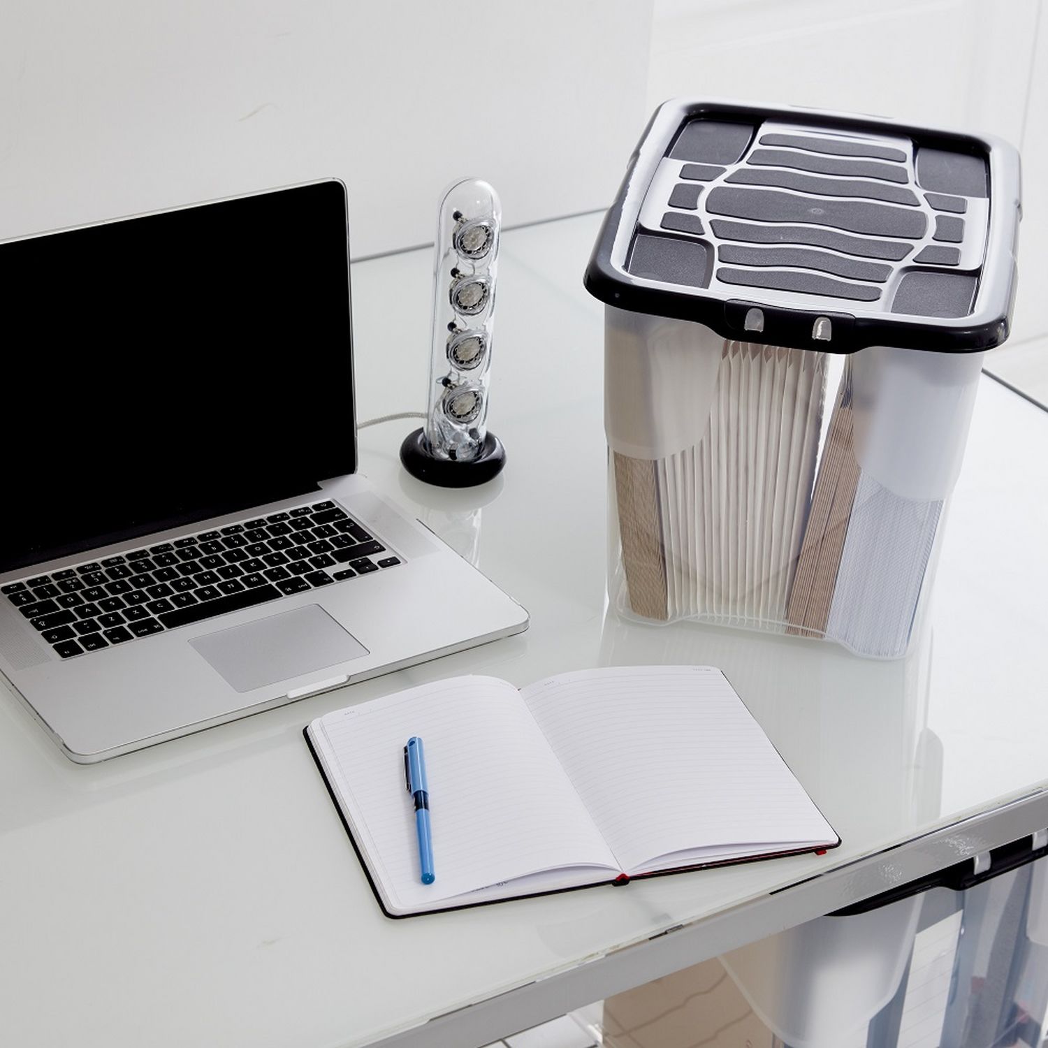 Strata Curve 24L clear plastic storage boxes set, imported from the UK