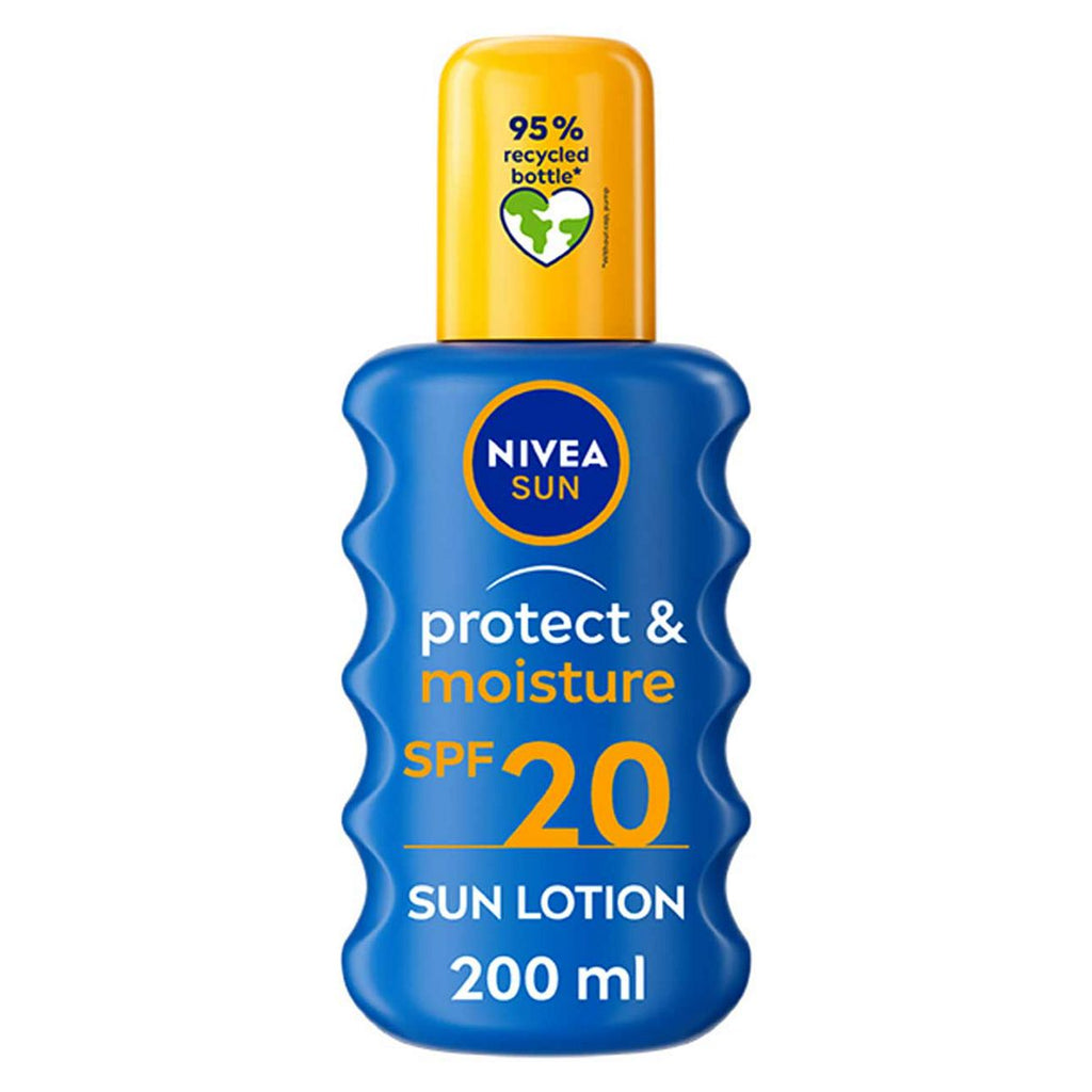 NIVEA SUN Protect & Moisture Sun Cream Spray SPF20 200ml