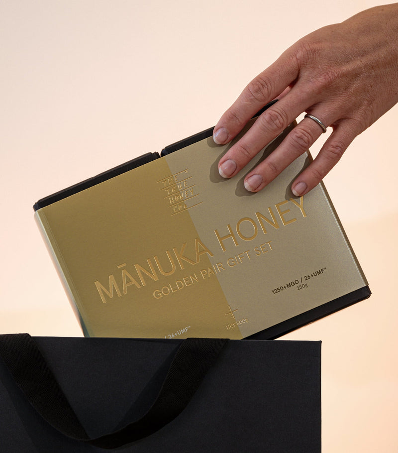The True Honey Co Golden Pair manuka honey gift set 500g (British brand)