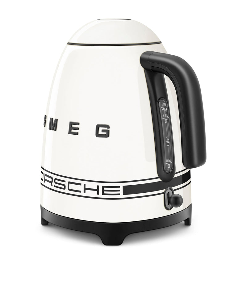 Smeg 1.7L electric kettle with auto shut-off (British brand)