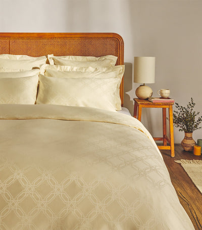 Harrods Harrods of London Halsey Oxford Pillowcase Pair 50cm x 75cm- Buy online at McGrocer