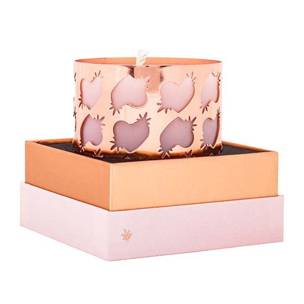 High On Love massage candle soy-based 200ml, imported from the UK