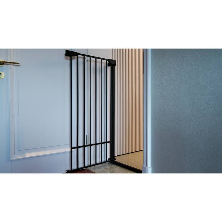 Extra tall pressure fit pet gate in black - British product