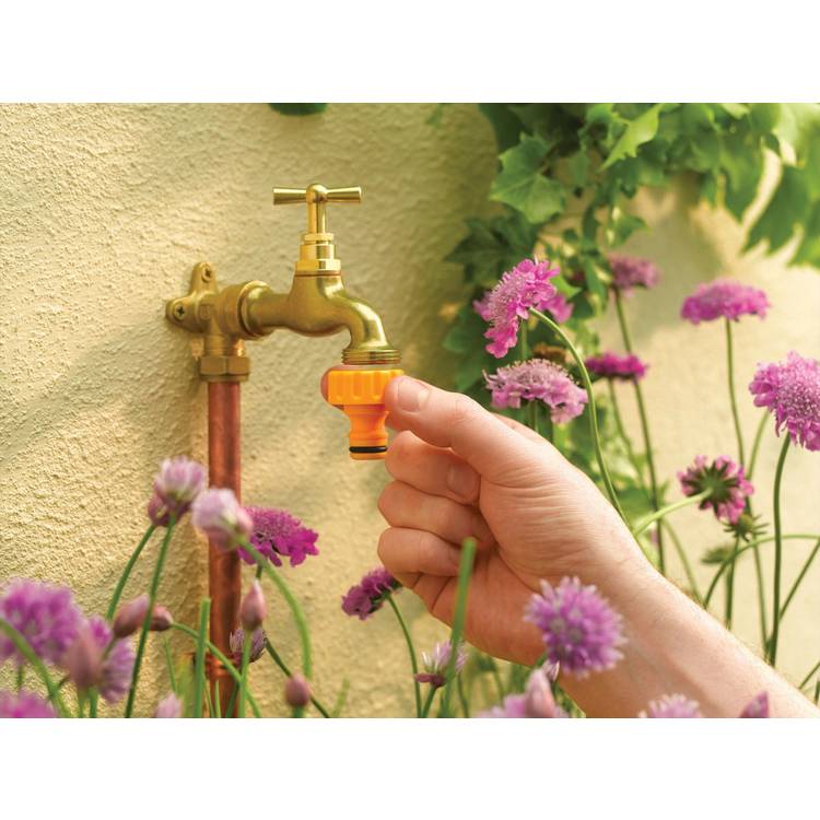 Hozelock Starter Water Kit with connectors and attachments, UK version