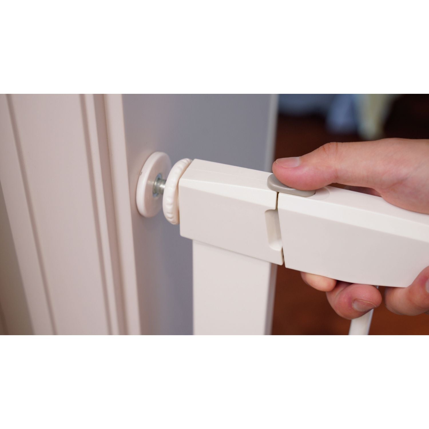 Extra tall pressure fit pet gate 110cm (British brand)