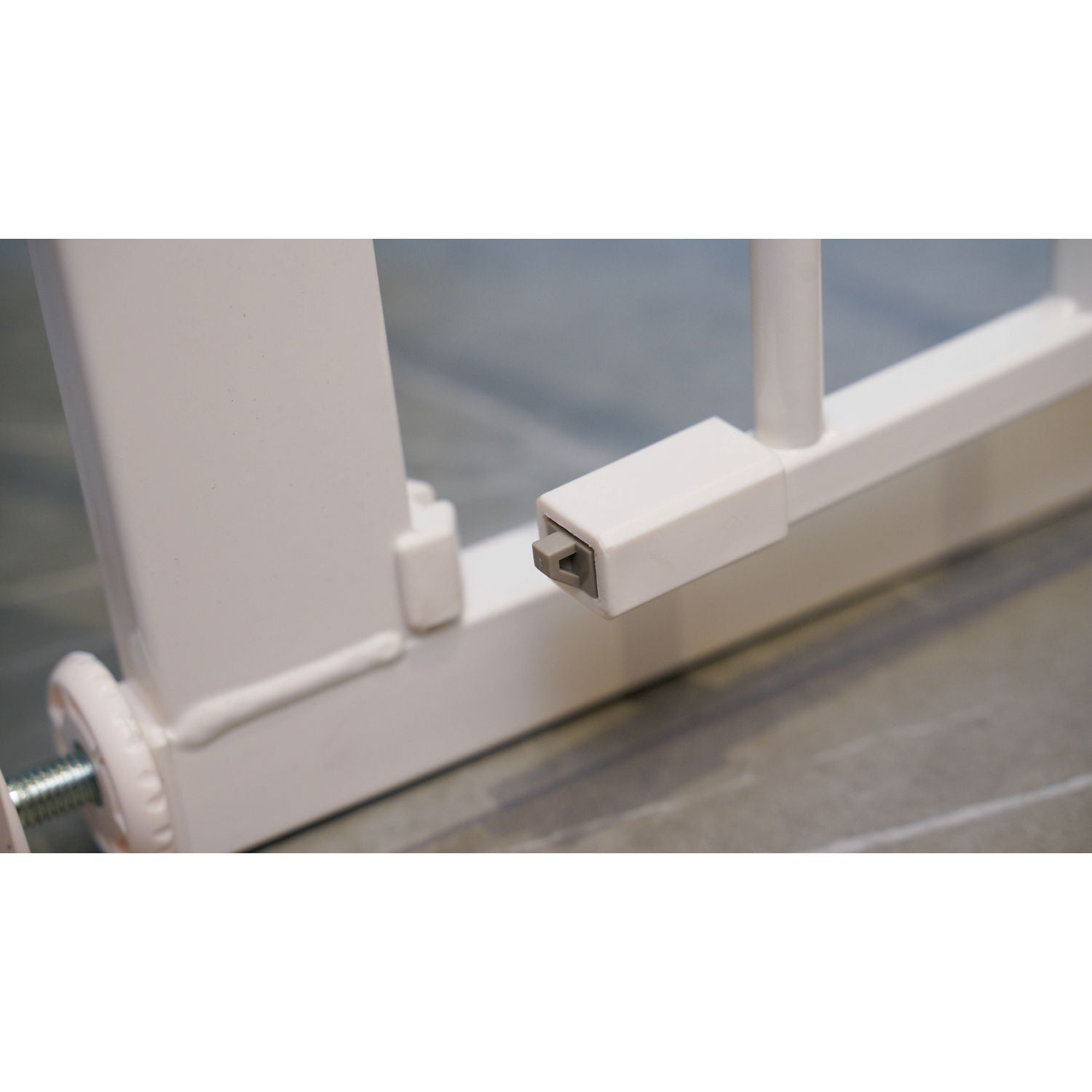 Extra tall pressure fit pet gate 110cm (British brand)
