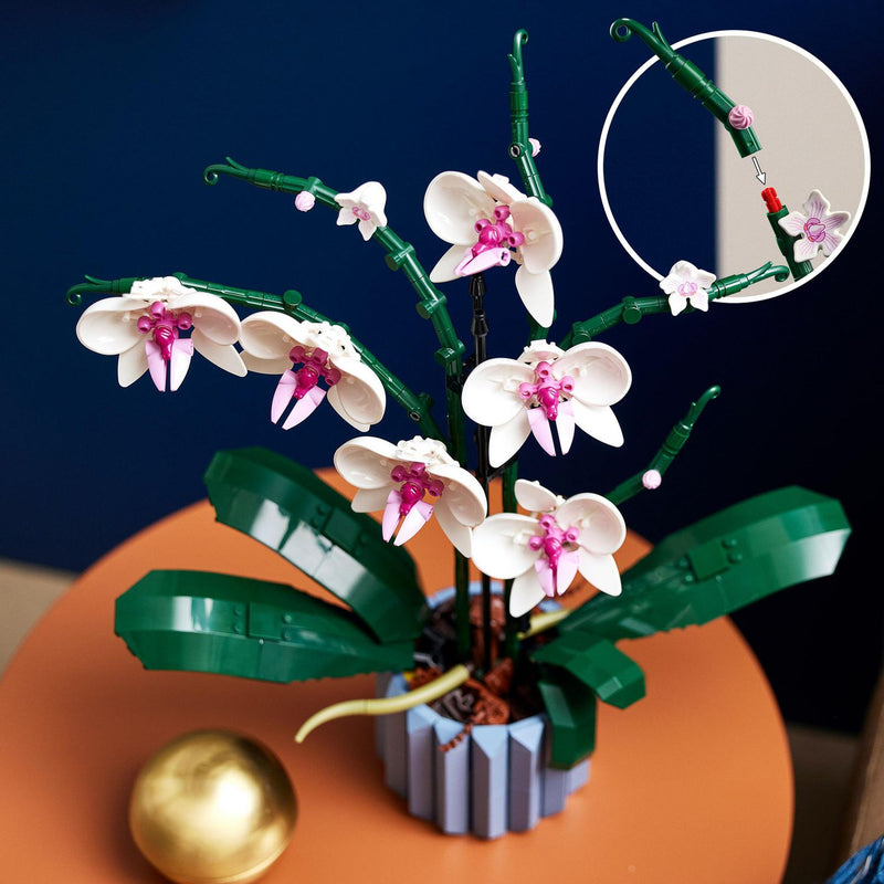LEGO Icons Orchid set 608 pieces, imported from the UK