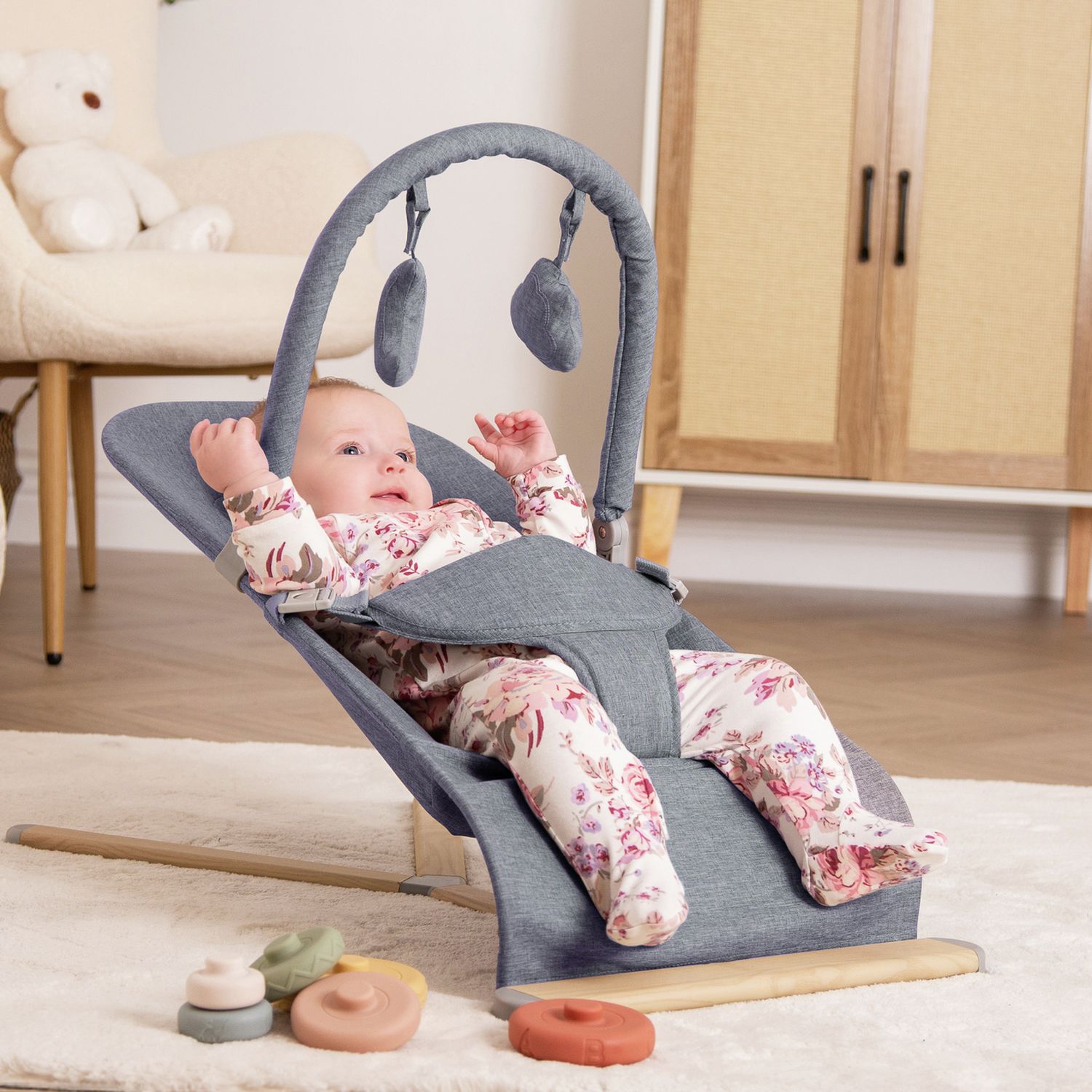 Red Kite Baya Grey baby bouncer, imported from the UK