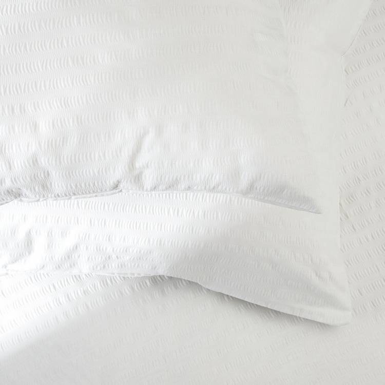 Habitat seersucker bedding set plain white single, imported from the UK