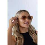 SVNX scallop heart sunglasses brown lens, UK version