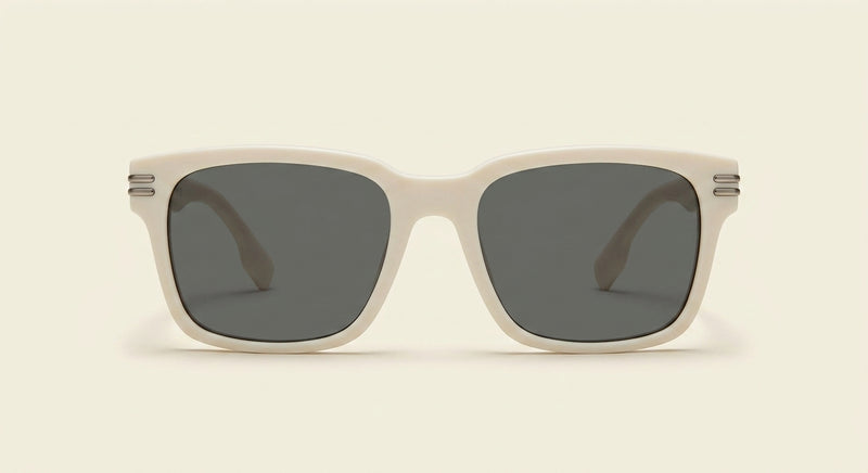 Burberry rectangular sunglasses black frame 51mm lens - British product