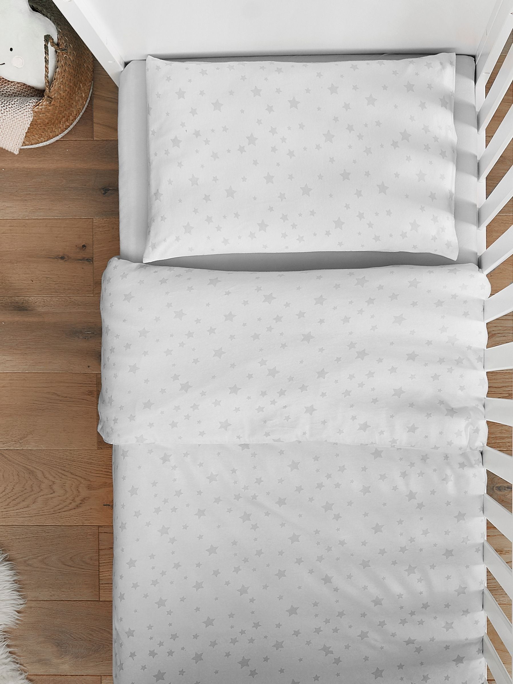 Silentnight Grey Star cot bed duvet set 120cm x 150cm (British brand)