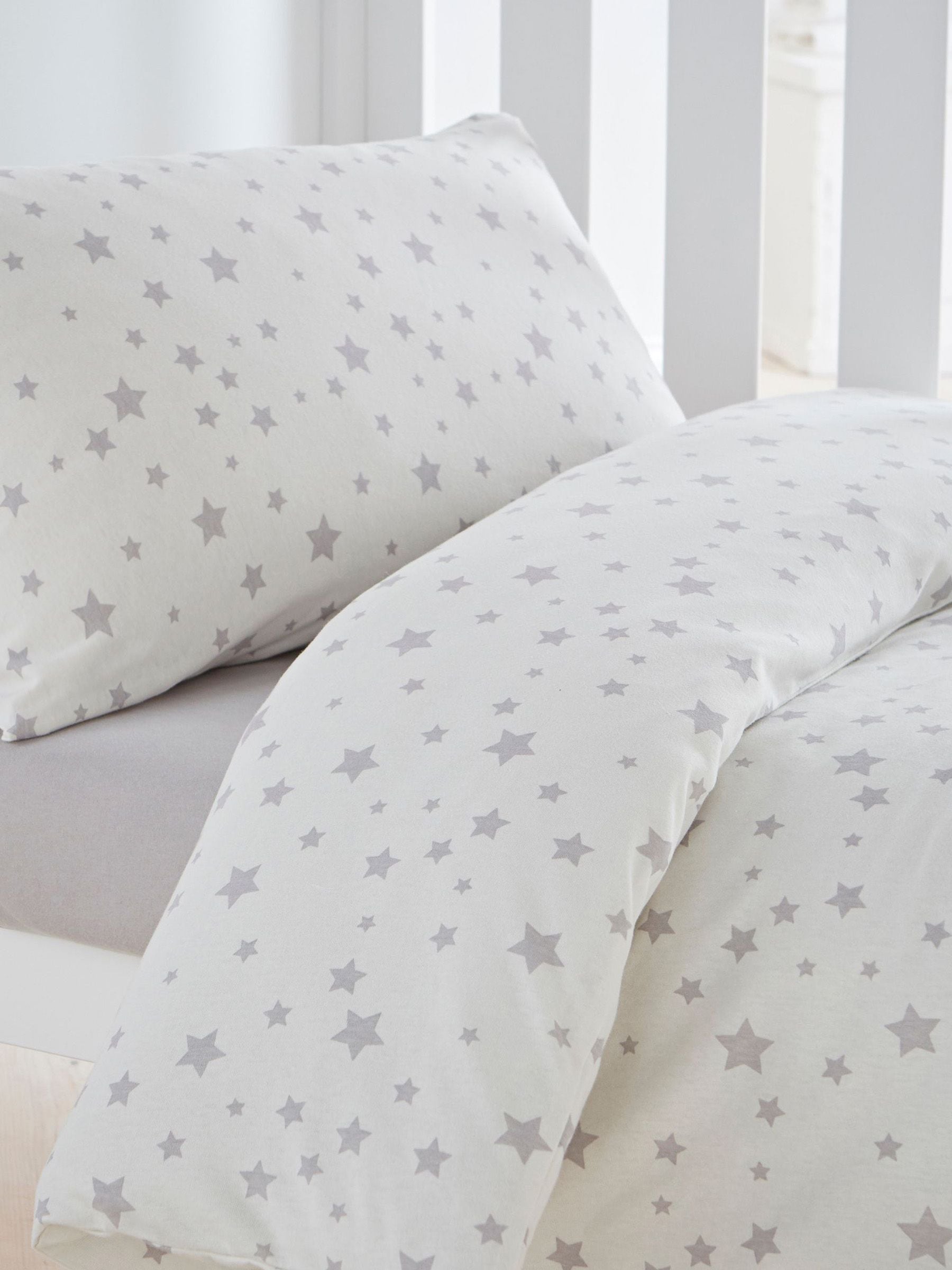 Silentnight Natural 100% Cotton Safe Nights Grey Star Cot Bed Duvet Set